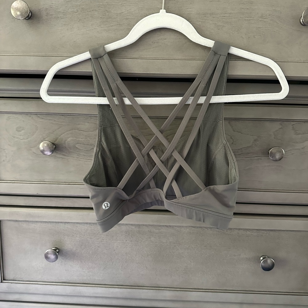 Lululemon bra - Picture 2 of 3